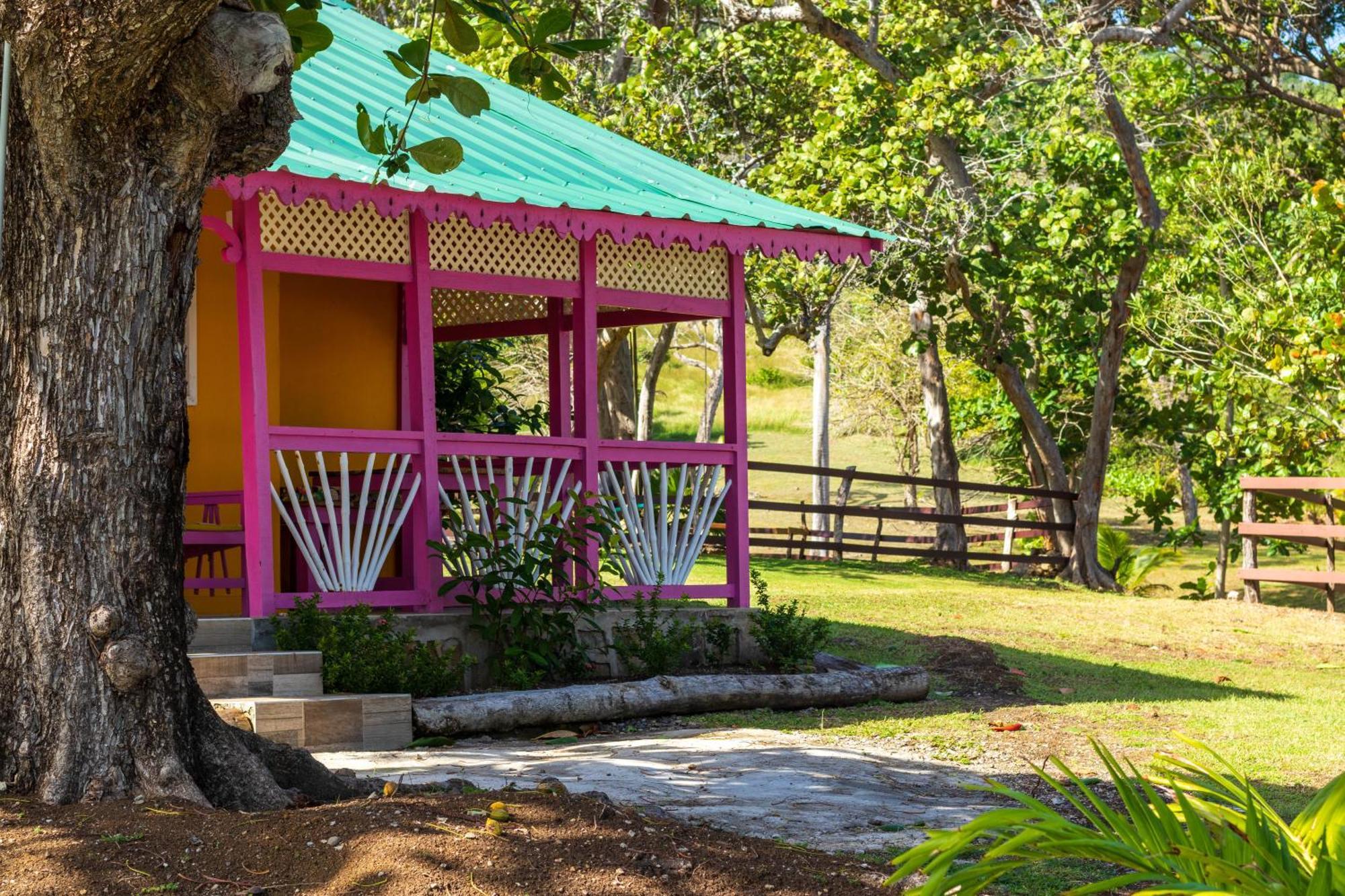 Strawberry Fields Together Robins Bay Ngoại thất bức ảnh